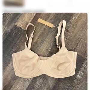SKIMS Nude Underwire Bra